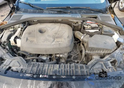 2017 Volvo S60 T5 Dynamic из США, поврежденный, VIN YV126MFL3H2423939